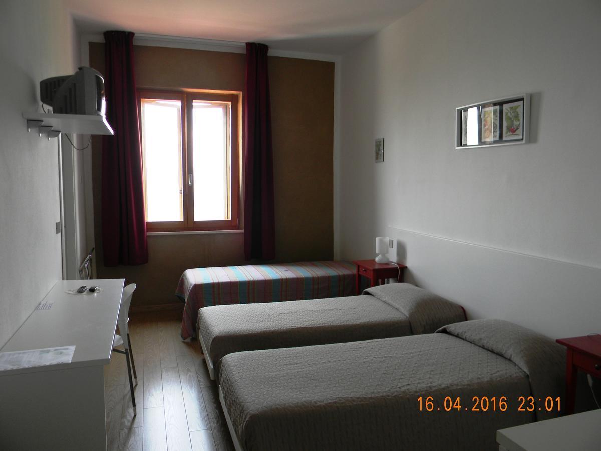 Albergo Ristorante Ragno D'Oro Piancastagnaio Extérieur photo